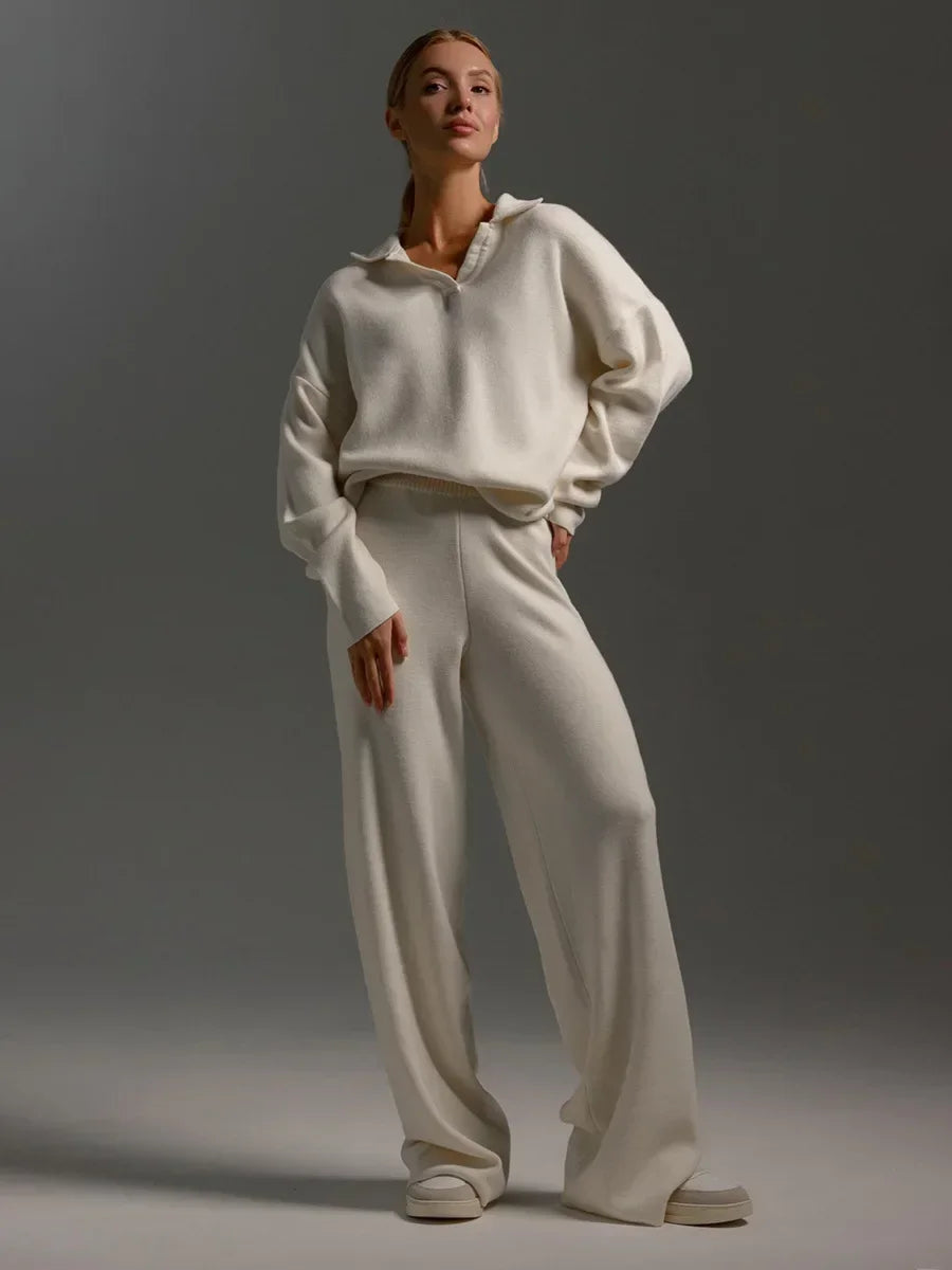 Elegance-Urban - Women's Knit Lounge Set | Polo Neck Sweater & High-Waisted Wide-Leg Pants for Cozy Comfort 3