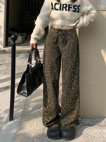 Primrose - Wide-Leg Leopard Print Jeans for a Trendy Look 4